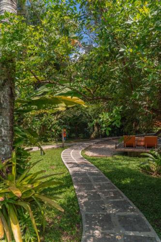 caminhos-praia-vila-jacaa-enseada-ubatuba4