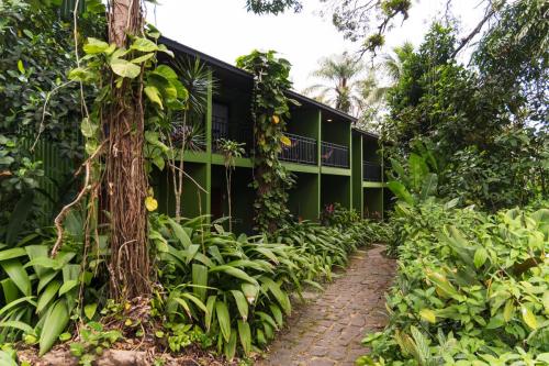 varanda-suite-familia-superior-praia-vila-jacaa-enseada-ubatuba